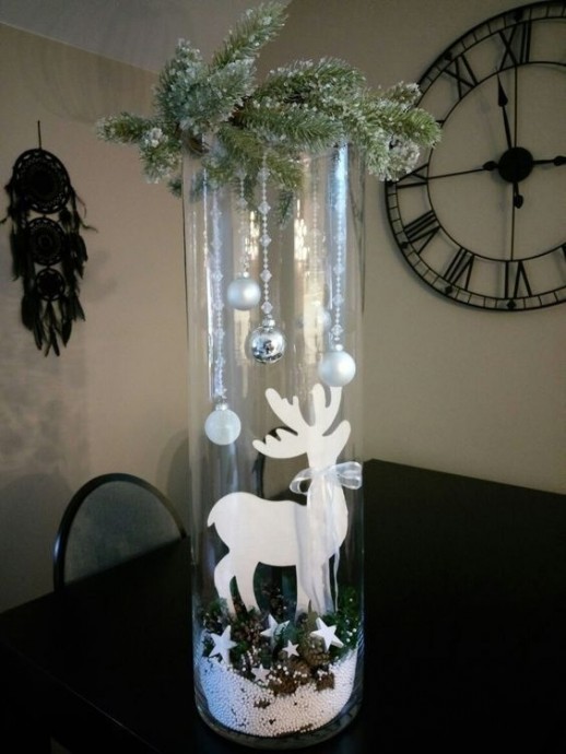 ​Роскошный новогодний декор в высоких вазах