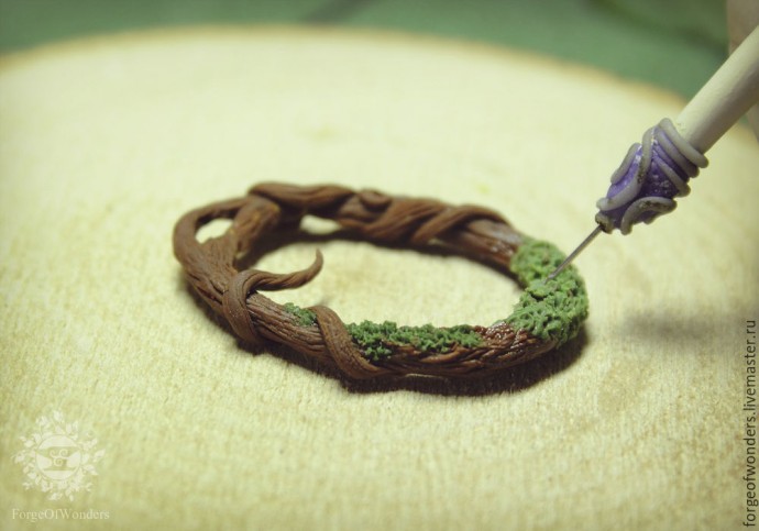 Кулон с грибами из полимерной глины Кулон с грибами из полимерной глины