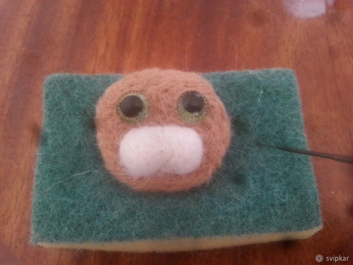 Брошь в виде кота Брошь в виде кота