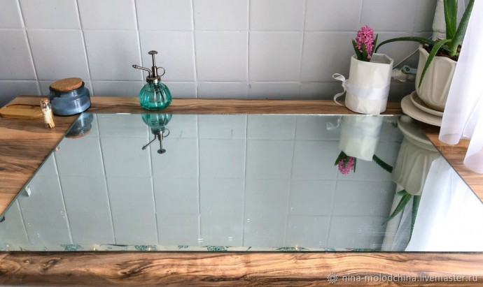 Зеркало с глиняной рамкой Зеркало с глиняной рамкой