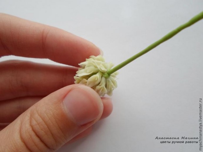 Лепка клевера из полимерной глины