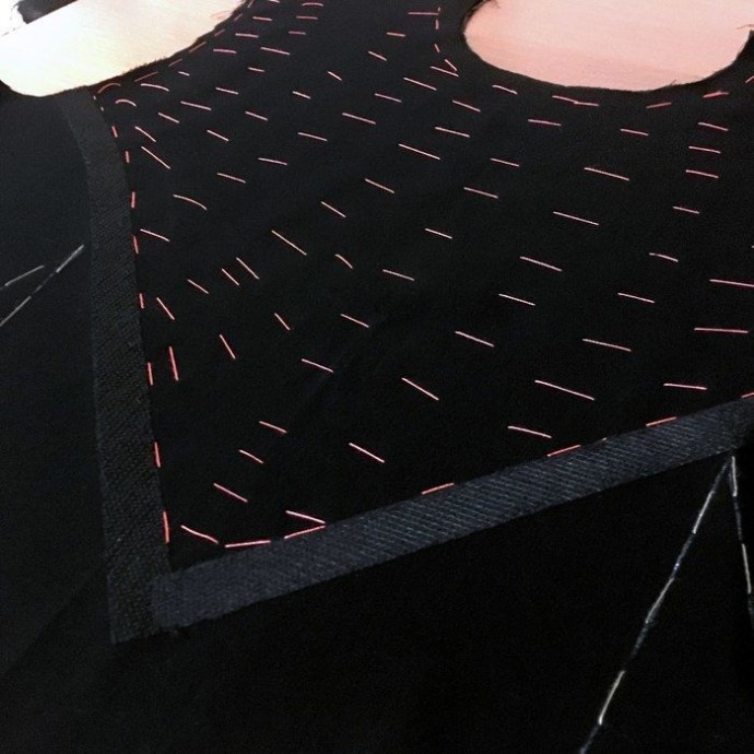 ​Декорирование платья русским платком