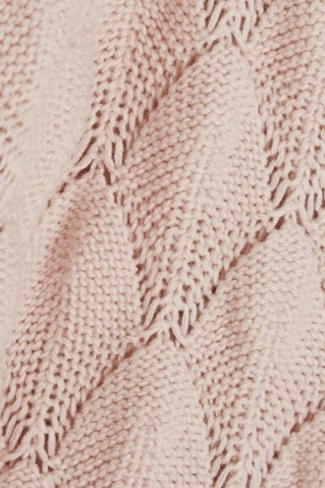 Прекрасный узор чешуйками