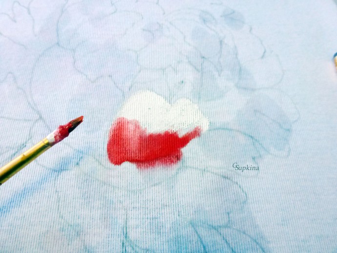 Рисование пиона на футболке