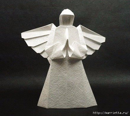 Ангелочек из бумаги в технике оригами