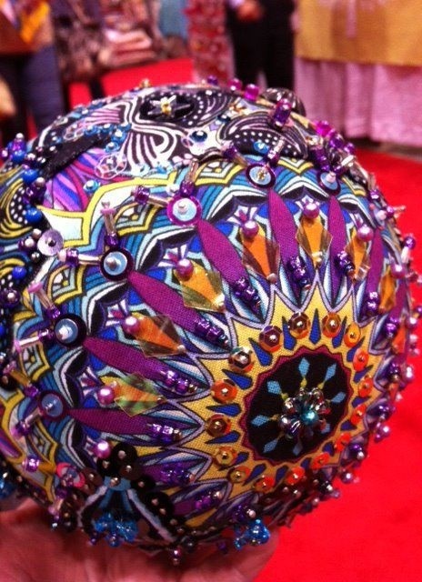 Необычные елочные шары: восхитительные идеи для новогоднего творчества