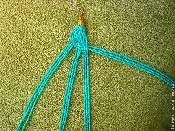 Бисерное ожерелье в кельтском стиле