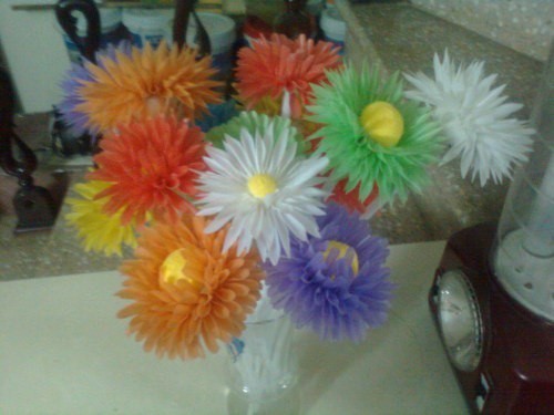 Цветы из коктейльных трубочек