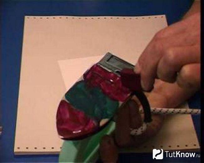 Абстрактная картина в технике энкаустики