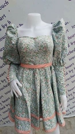 Пышный вверху и узкий снизу рукав