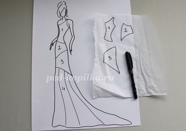 Дама в роскошном наряде