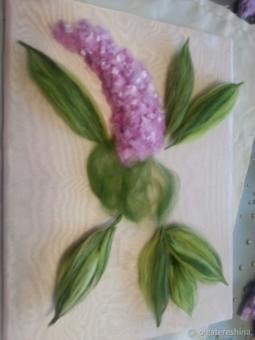 Букет сирени в технике шерстяной акварели