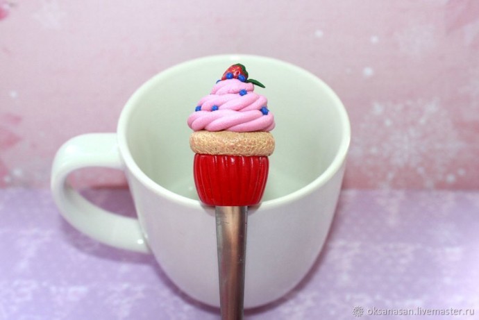 Ложка с декором из полимерной глины Ложка с декором из полимерной глины