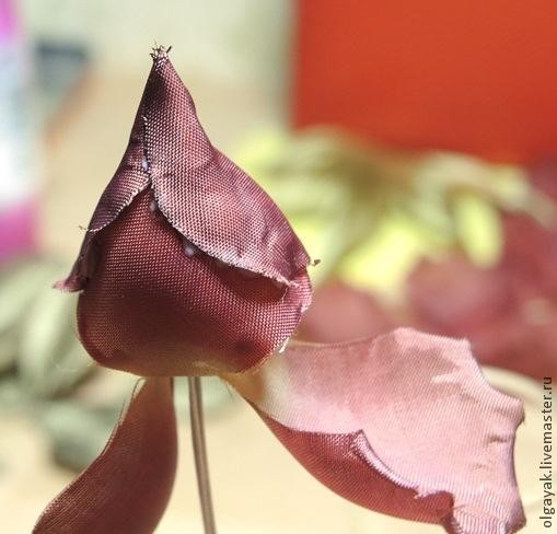 ​Роза из ткани, которая похожа на живую: мастер-класс