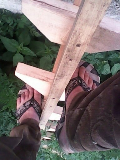 Лёгкая садовая лестница из дерева своими руками
