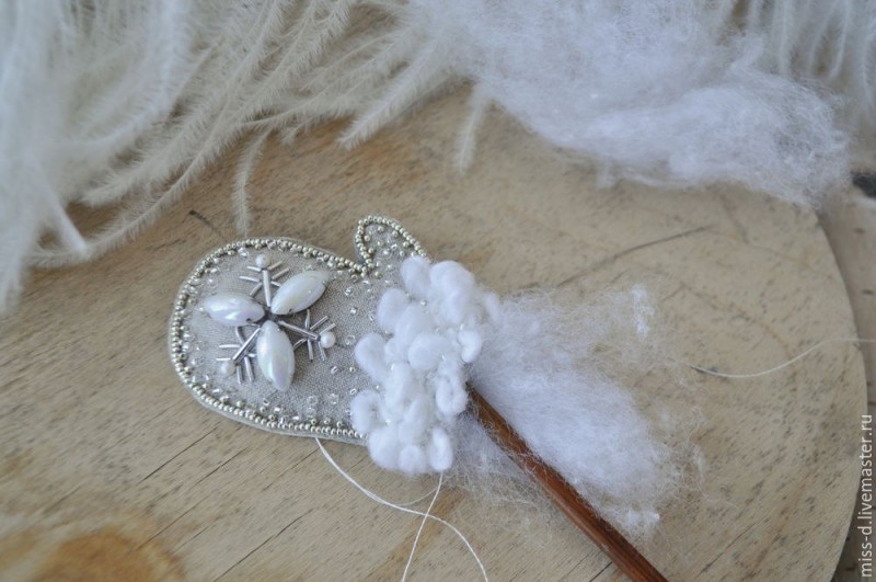 Делаем броши-подвески "Гламурная зима"