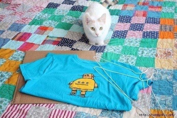 Домик для кошки из старой футболки за 15 минут