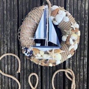 Декоративные веночки в морском стиле