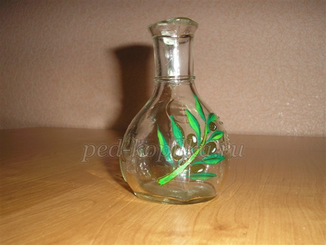 Роспись стеклянного кувшина: мастер-класс