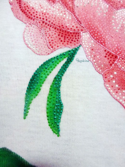 Рисование пиона на футболке