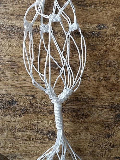 Кашпо в технике макраме