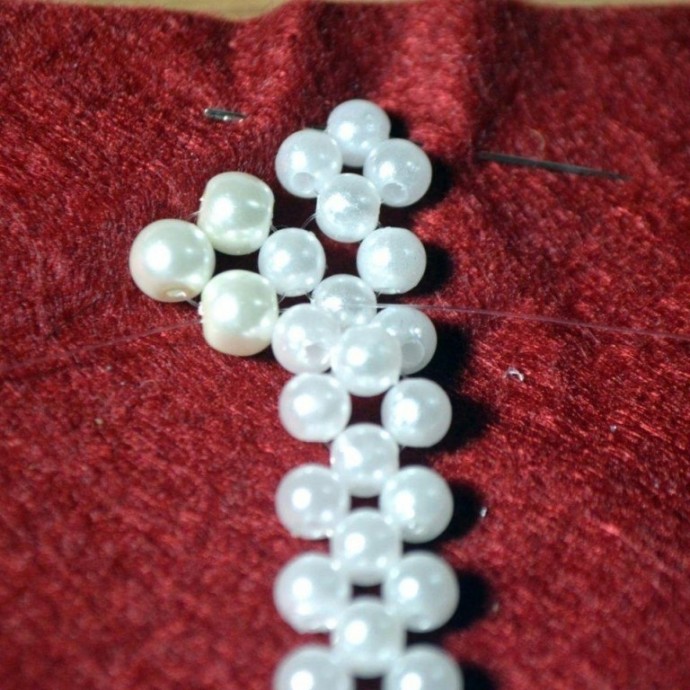 ​Ожерелье из искусственного жемчуга