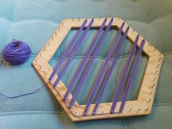 Оригинальный способ изготовления коврика из цветов