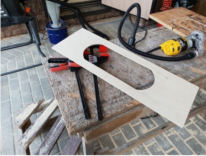 Рабочий стол в мастерскую