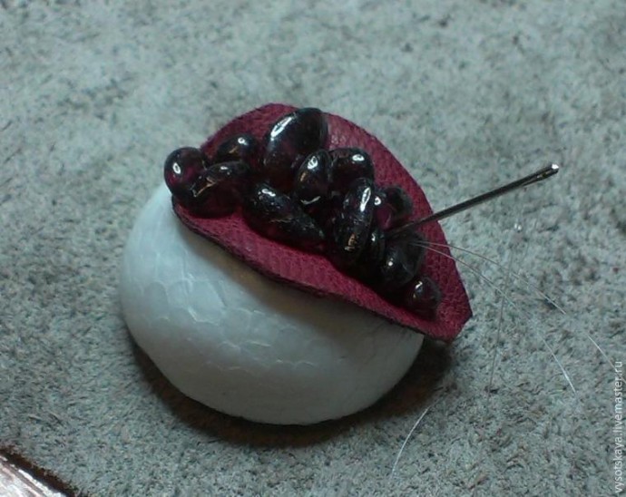 Гранат из кожи Гранат из кожи