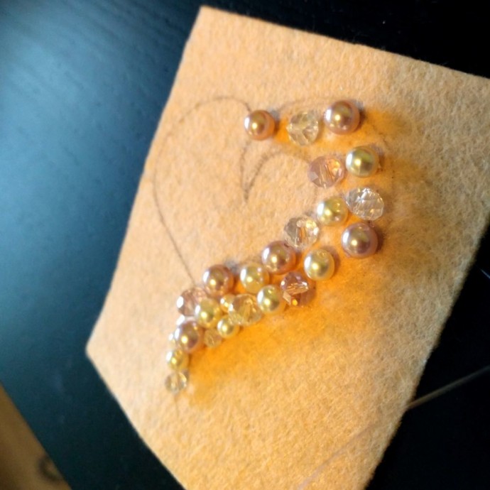 Брошь "Сердце" Брошь "Сердце"