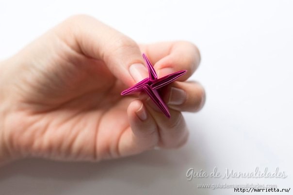 Нежные бумажные розочки в технике оригами