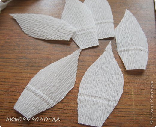 ​Удивительный нарциссы из гофрированной бумаги