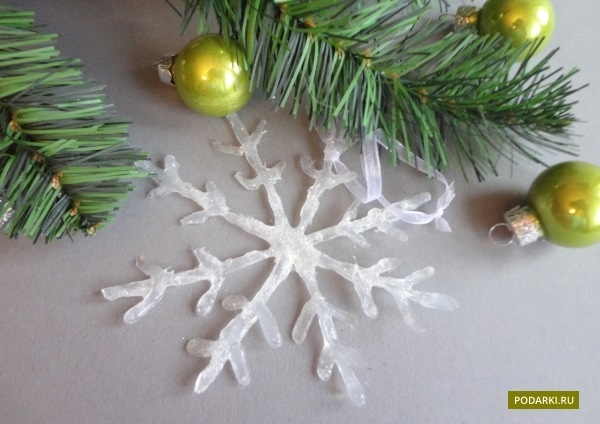 Снежинка из клея