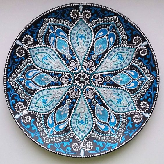 Красивая роспись тарелок в точечной технике: арт-терапия для снятия стресса