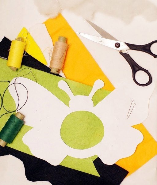 Игрушка на фотоаппарат