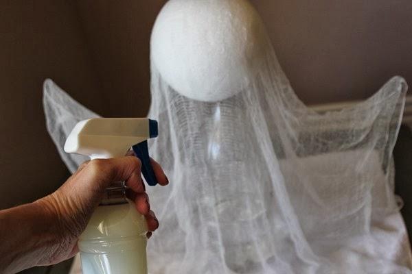 Парящее в воздухе привидение