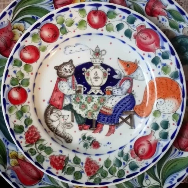 Ручная подглазурная роспись фарфоровой посуды: милые идеи для творчества