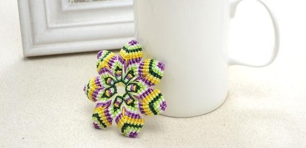 Цветок в технике макраме