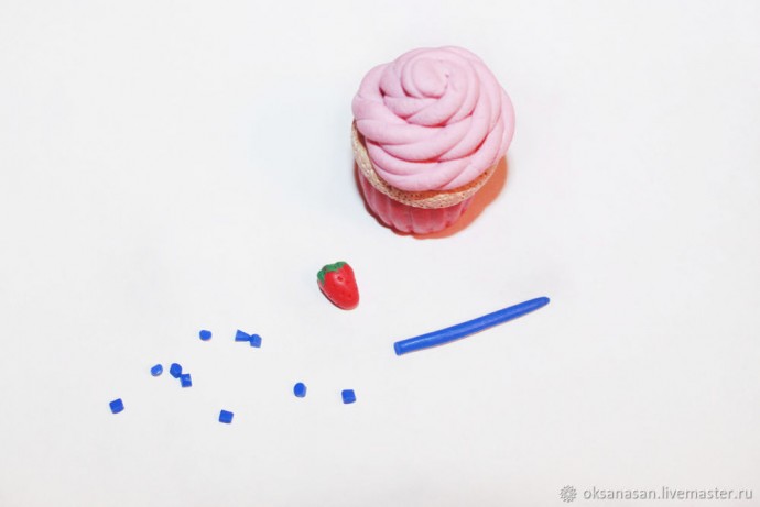 Ложка с декором из полимерной глины Ложка с декором из полимерной глины