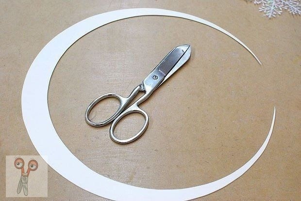 ​Снежинки для украшения интерьера