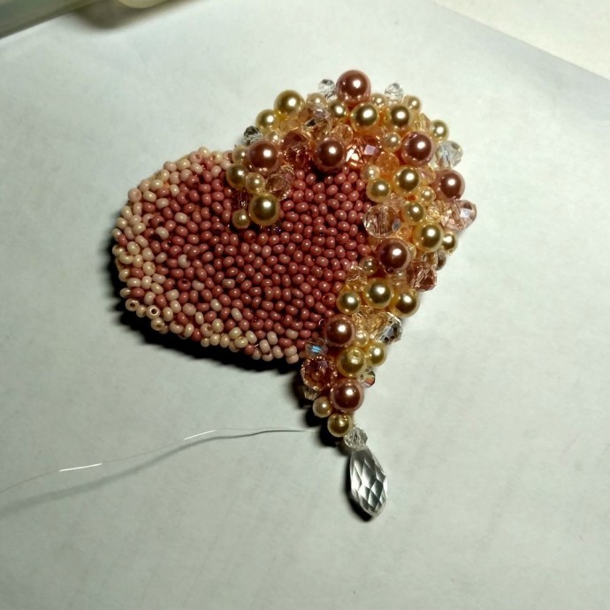 Брошь "Сердце" Брошь "Сердце"