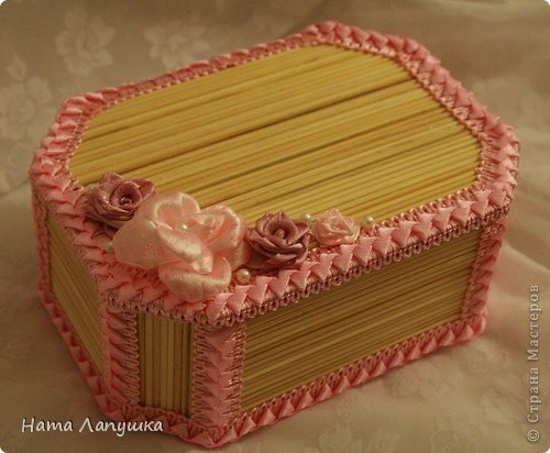 Шкатулка из шпажек "Розовое настроение"