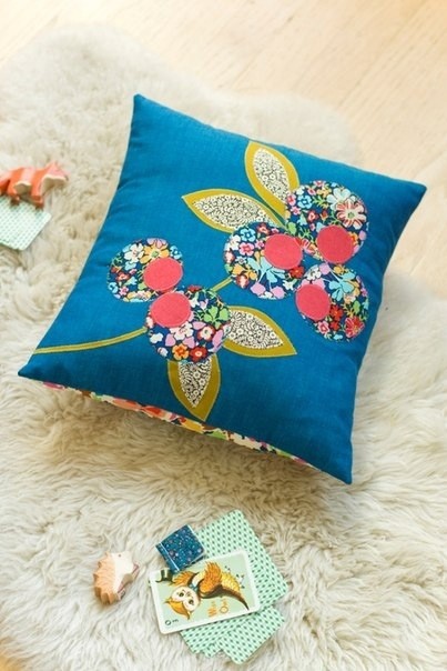 Подушка с аппликацией Подушка с аппликацией