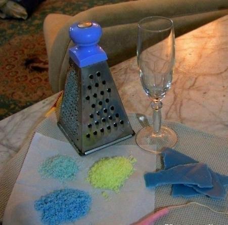 Тертые свечи своими руками: просто и оригинально