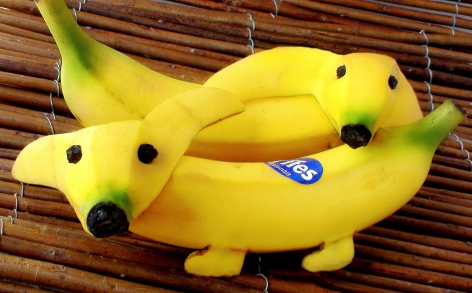Забавные поделки из бананов