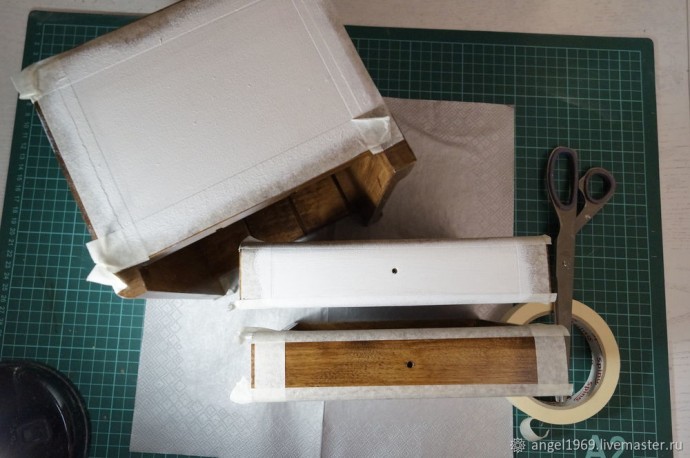 Мини-комод с розами