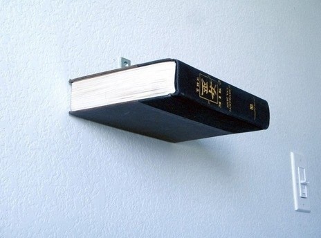 Книжная полка из книги