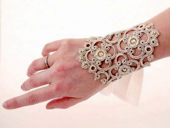 Ажурная красота кружевных митенок