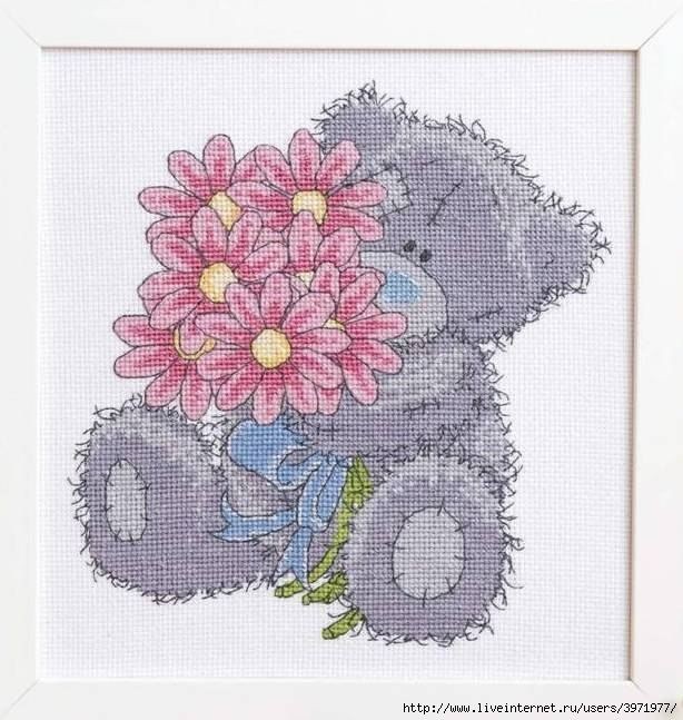 Медвежонок с букетом