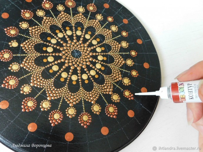 Панно в технике Dot-art